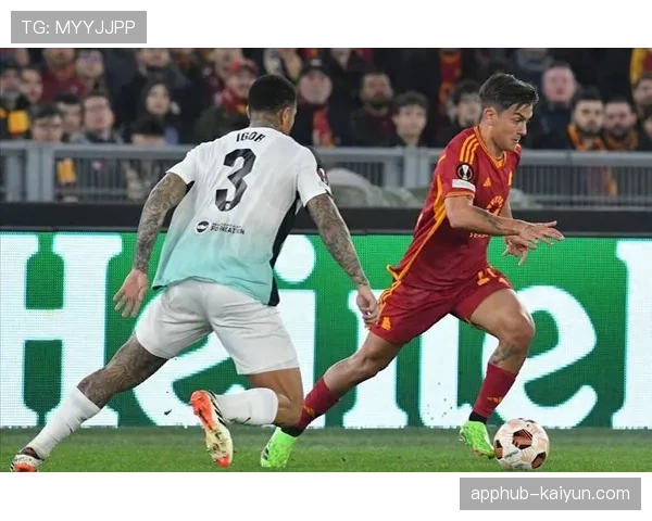 快报:迪巴拉助攻卢卡库破门,罗马通过连续一脚传递打穿对手肋部防守