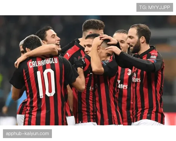 AC米兰2-0击败拉齐奥，莱奥一条龙破门锁定胜局